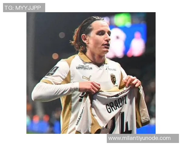 托万重返法国队感慨万千六年后入选让他倍感骄傲